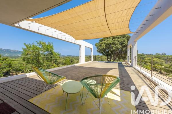 Maison à vendre 4 pièces 180 m² Sainte-Lucie-De-Porto Vecchio