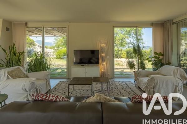 Maison à vendre 4 pièces 180 m² Sainte-Lucie-De-Porto Vecchio