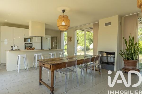 Maison à vendre 4 pièces 180 m² Sainte-Lucie-De-Porto Vecchio