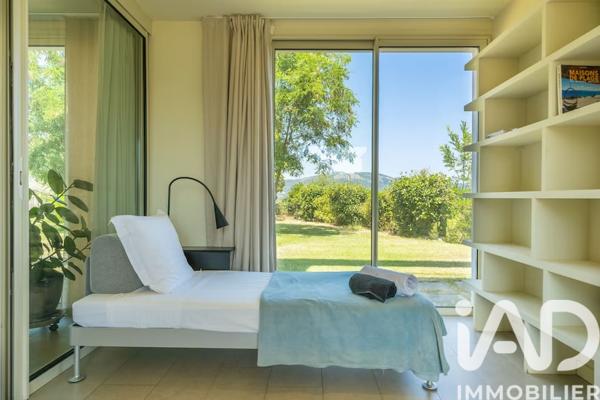 Maison à vendre 4 pièces 180 m² Sainte-Lucie-De-Porto Vecchio