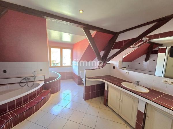 Maison familiale avec grand terrain