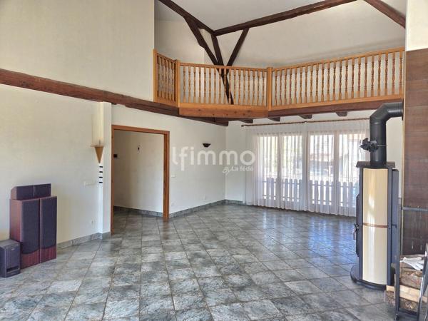 Maison familiale avec grand terrain