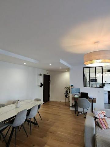 Appartement à louer à Courbevoie (92400)