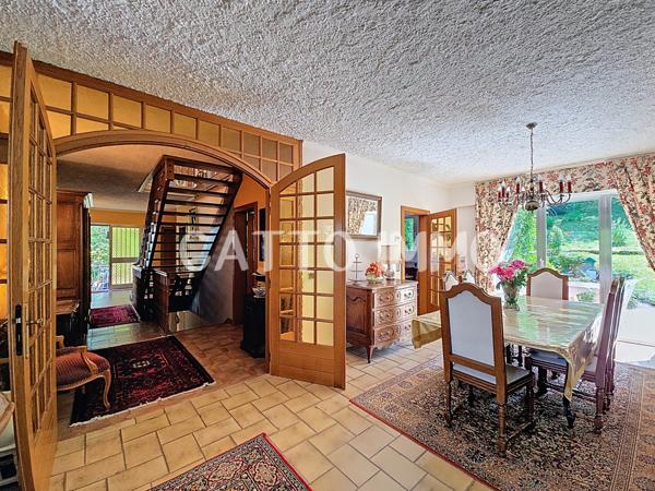 Saint-Julien-lès-Metz (57070) SOUS OFFRE D'ACHAT // Maison individuelle // 250m² // 5CH // Garage 2 voitures // 2 SDB // sous-sol complet