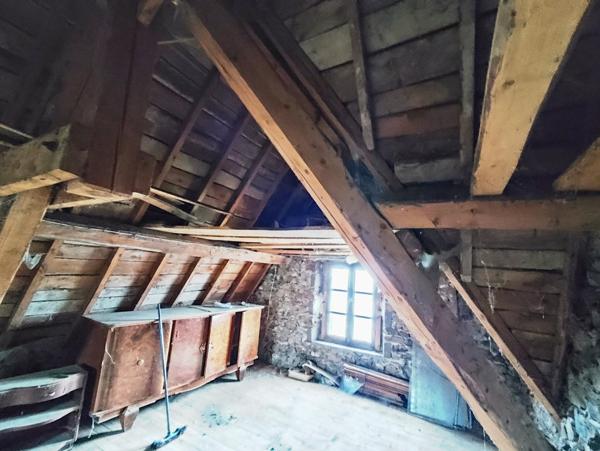 Propriété  7 pièces 112 m2