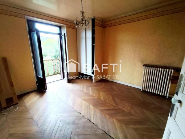 Propriété  7 pièces 112 m2