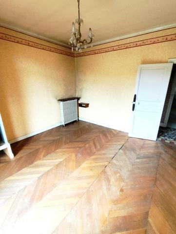Propriété  7 pièces 112 m2