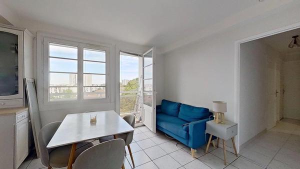 173 avenue Barthélemy Buyer Lyon 69005 9eme etage – T5 Meublé – 1190 €CC