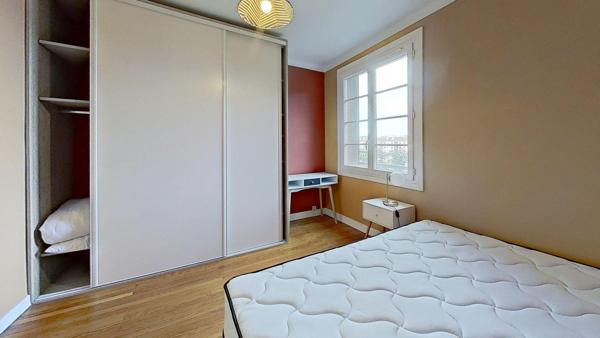 173 avenue Barthélemy Buyer Lyon 69005 9eme etage – T5 Meublé – 1190 €CC