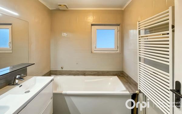 Maison à vendre    5 pièces • 88,19 m2 Aincourt