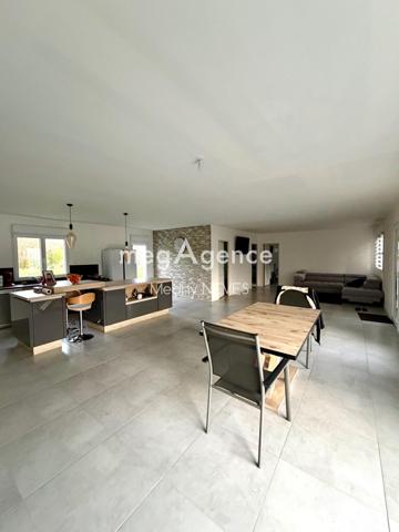 Maison à Doullens, 80600 - 4 pièces 100m²