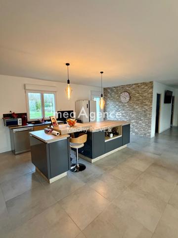 Maison à Doullens, 80600 - 4 pièces 100m²