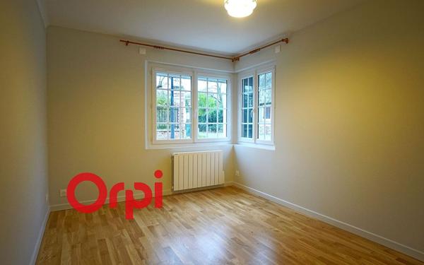 Maison à louer    3 pièces •  Fontaine-la-Soret