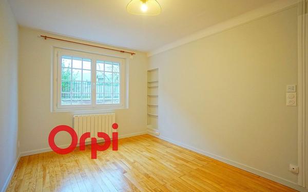 Maison à louer    3 pièces •  Fontaine-la-Soret