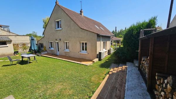 belle maison 193m2+garage sur terrain 1193m2