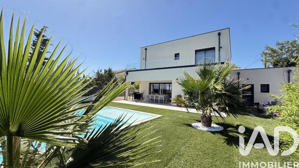 Maison à vendre 6 pièces 186 m² Bourg-Saint-Andéol