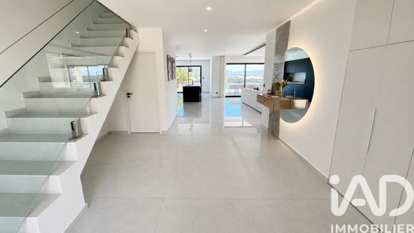 Maison à vendre 6 pièces 186 m² Bourg-Saint-Andéol