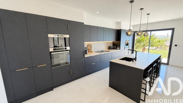 Maison à vendre 6 pièces 186 m² Bourg-Saint-Andéol