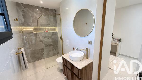 Maison à vendre 6 pièces 186 m² Bourg-Saint-Andéol