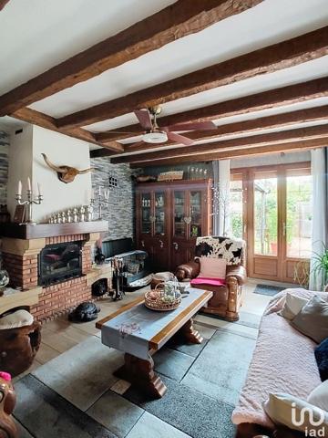 Maison 5 pièces de 97 m² à Vivonne (86370)