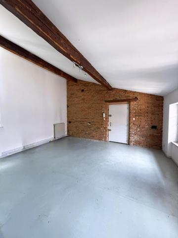 Appartement / plateau en centre ville a rénover