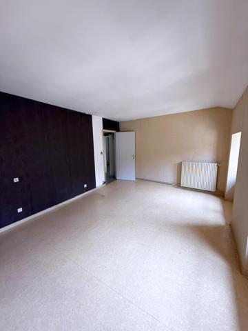 Appartement / plateau en centre ville a rénover