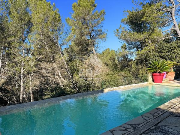 EXCLUSIVITÉ : Maison Bouc Bel Air