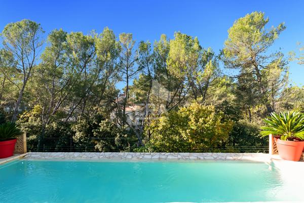 EXCLUSIVITÉ : Maison Bouc Bel Air