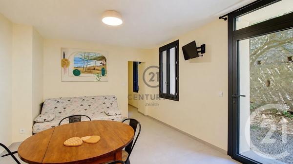 Maison à vendre  6 pièces - 86,66 m 2   LEUCATE  - 11