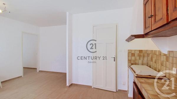 Maison à vendre  6 pièces - 86,66 m 2   LEUCATE  - 11
