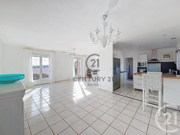 Maison à vendre  6 pièces - 86,66 m 2   LEUCATE  - 11