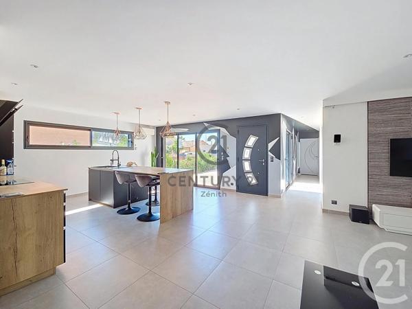 Maison à vendre  6 pièces - 86,66 m 2   LEUCATE  - 11