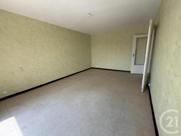 Appartement T2 à vendre  2 pièces - 46,81 m 2   RODEZ  - 12