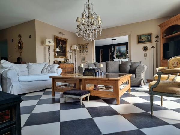 NOUVEAUTE : maison familiale quartier résidentiel