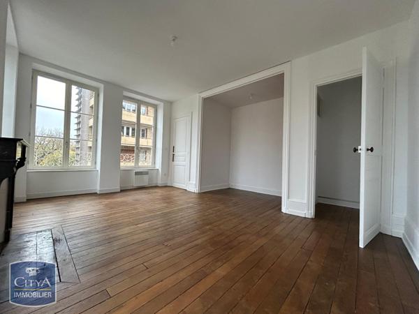 Appartement à louer 4 pièces 112.61m²