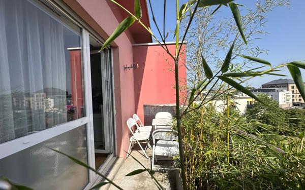 Appartement à vendre    2 pièces • 59,77 m2 Mulhouse