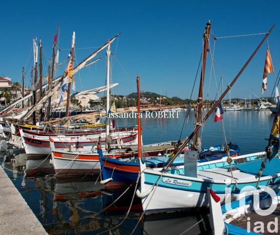 Maison 6 pièces de 225 m² à Sanary-sur-Mer (83110)