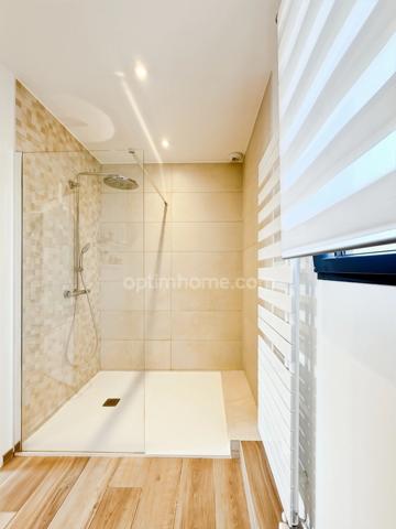 DOMONT (95) A 25 MINUTES DE PARIS - MAISON FAMILIALE AVEC PISCINE 4 CHAMBRES • 160 m² 750 000 €
