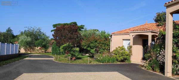 Achat - Maison Les Herbiers 85500 7 pièces 168 m 2 1479 m 2