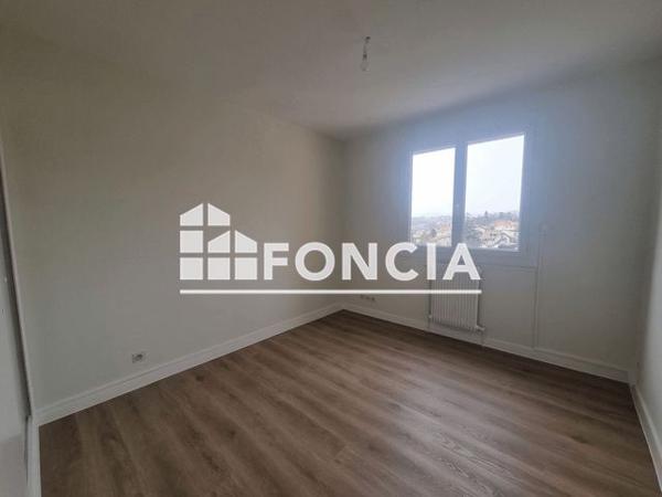 Location Appartement 3 pièces 57.34 m² - 15 RUE DES SAGNIERES- Gap. 05000