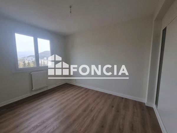 Location Appartement 3 pièces 57.34 m² - 15 RUE DES SAGNIERES- Gap. 05000