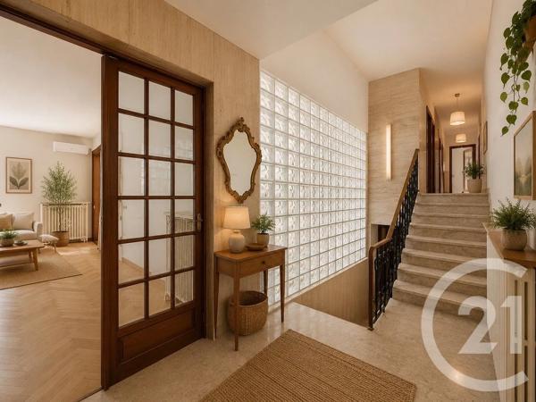 Maison à vendre  8 pièces - 245 m 2   MONTPELLIER  - 34