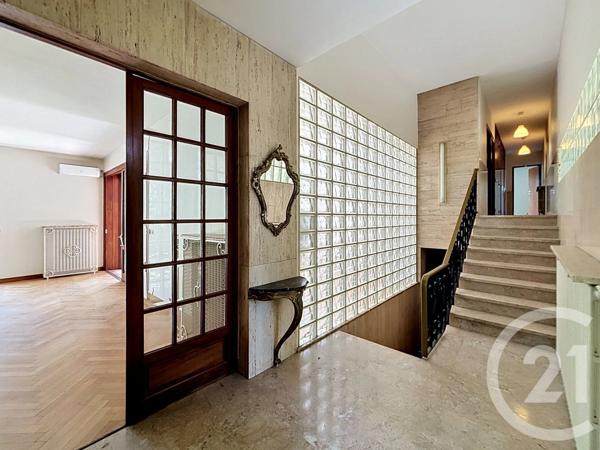 Maison à vendre  8 pièces - 245 m 2   MONTPELLIER  - 34