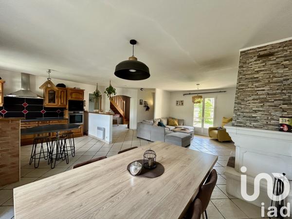 Maison à vendre 5 pièces 135 m² Fontevraud-l'Abbaye