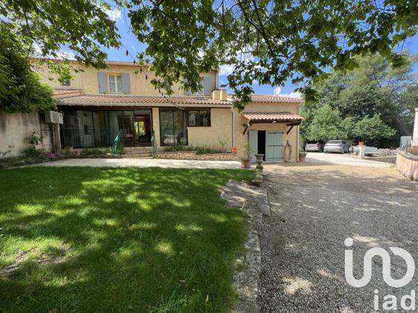 Maison 5 pièces de 140 m² à Venelles (13770)