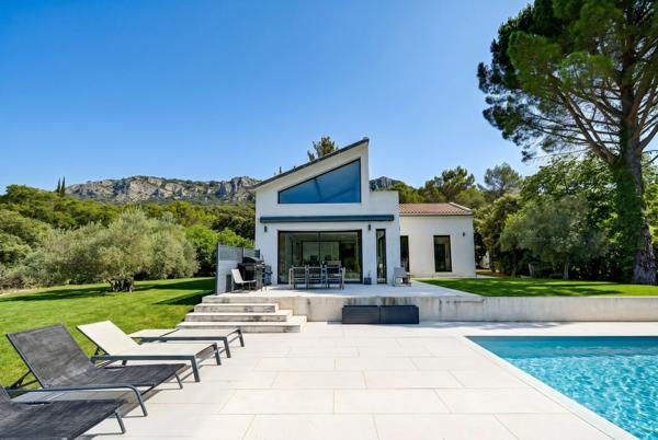 Vente Maison de luxe Aix-en-Provence 5 Pièces 170 m²
