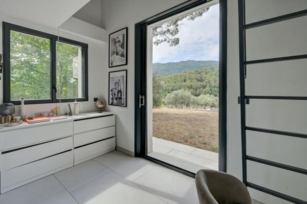 Vente Maison de luxe Aix-en-Provence 5 Pièces 170 m²