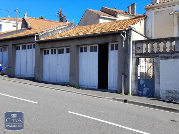 Parking à louer 20m² Angoulême (16000)