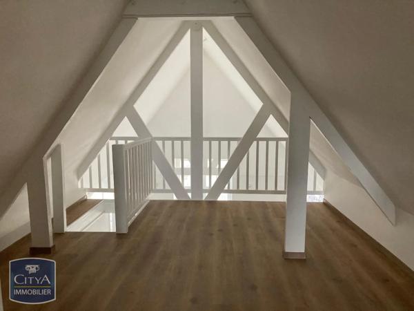Appartement à louer 3 pièces 80.6m² Arras (62000)