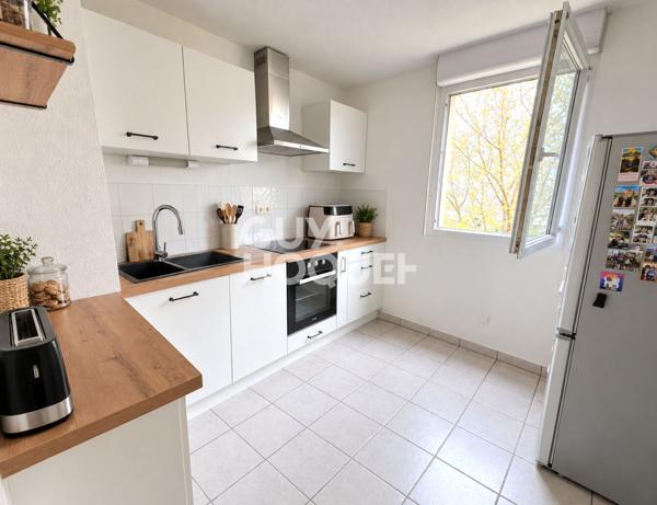 APPARTEMENT 3 PIECES BALCON PARKING
